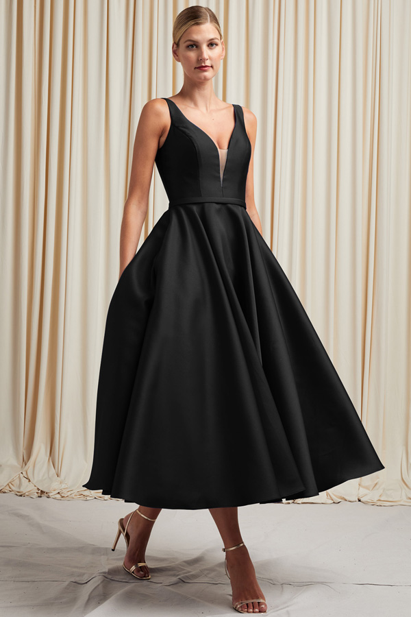 V-NECK, SLEEVELESS, BALL GOWN